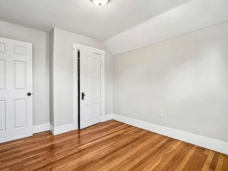19 Sheldon St - Photo 4 of 20