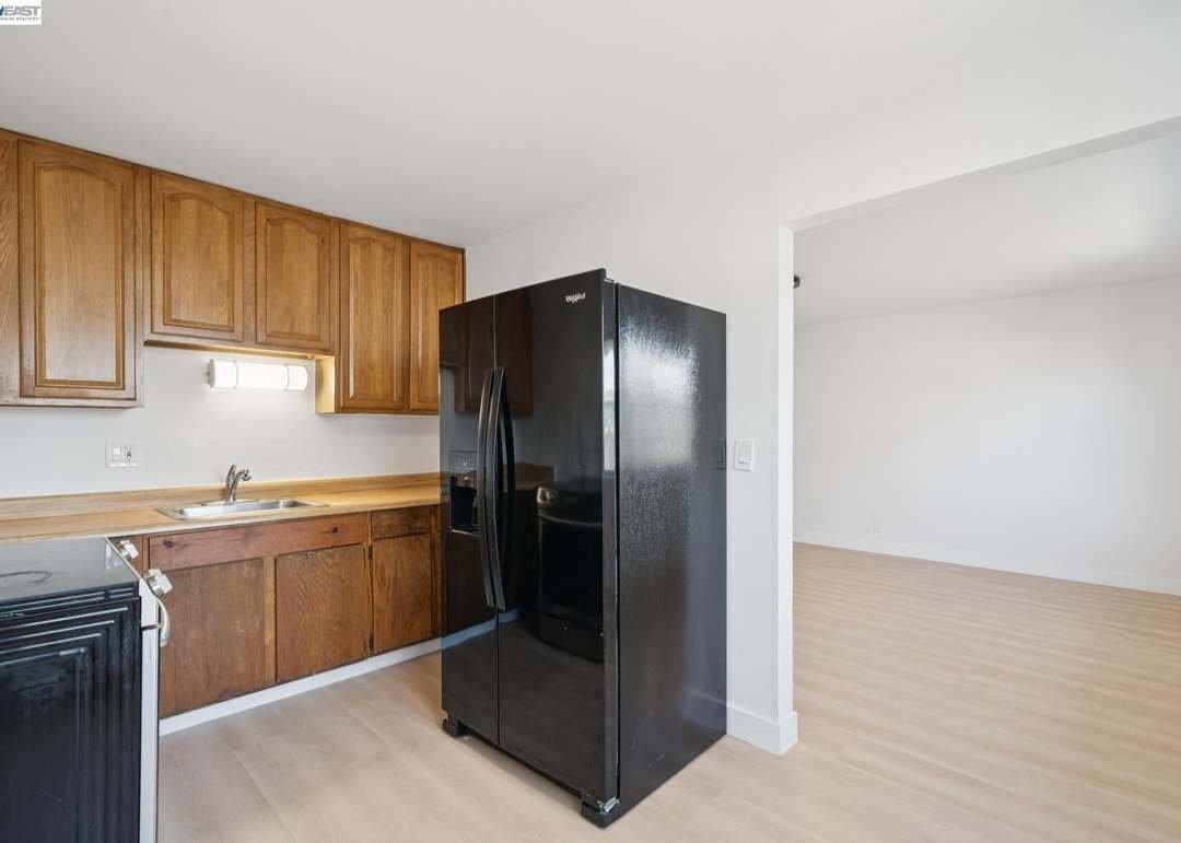 417 S 25th St #417 - Photo 3 of 17