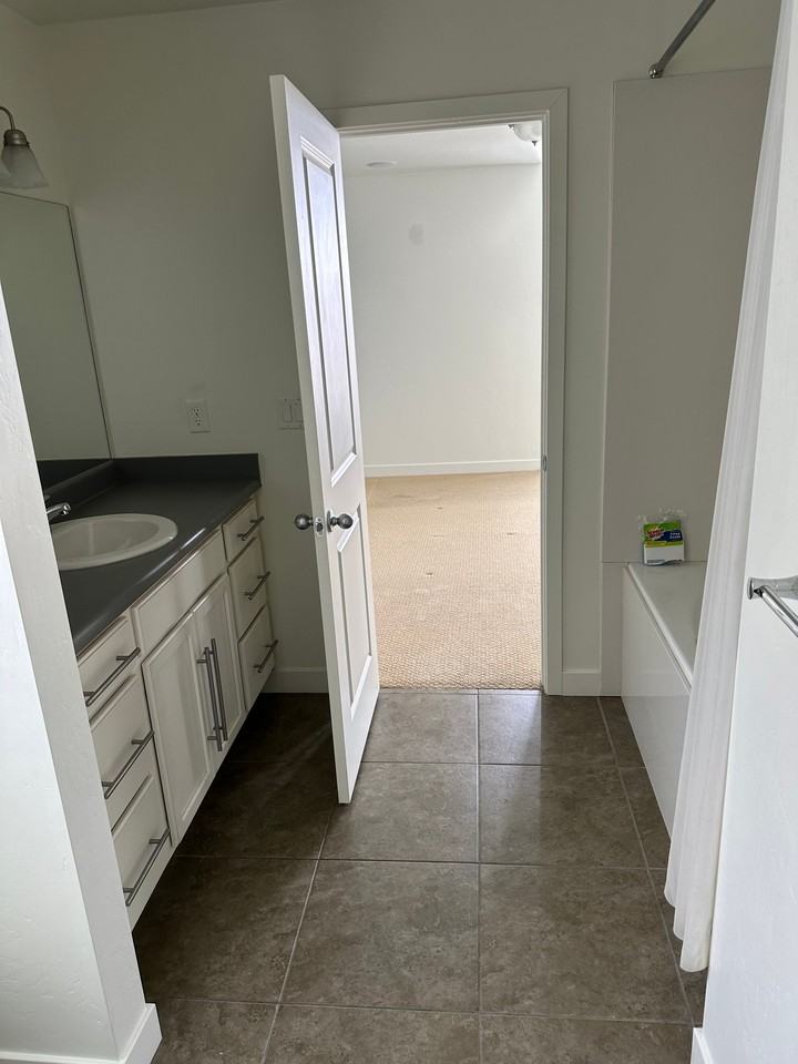 10343 S Oquirrh Lake Rd - Photo 3 of 17