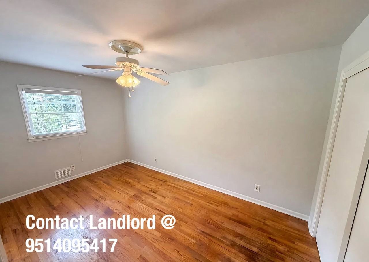 1277 Seven Springs Cir - Photo 4 of 12