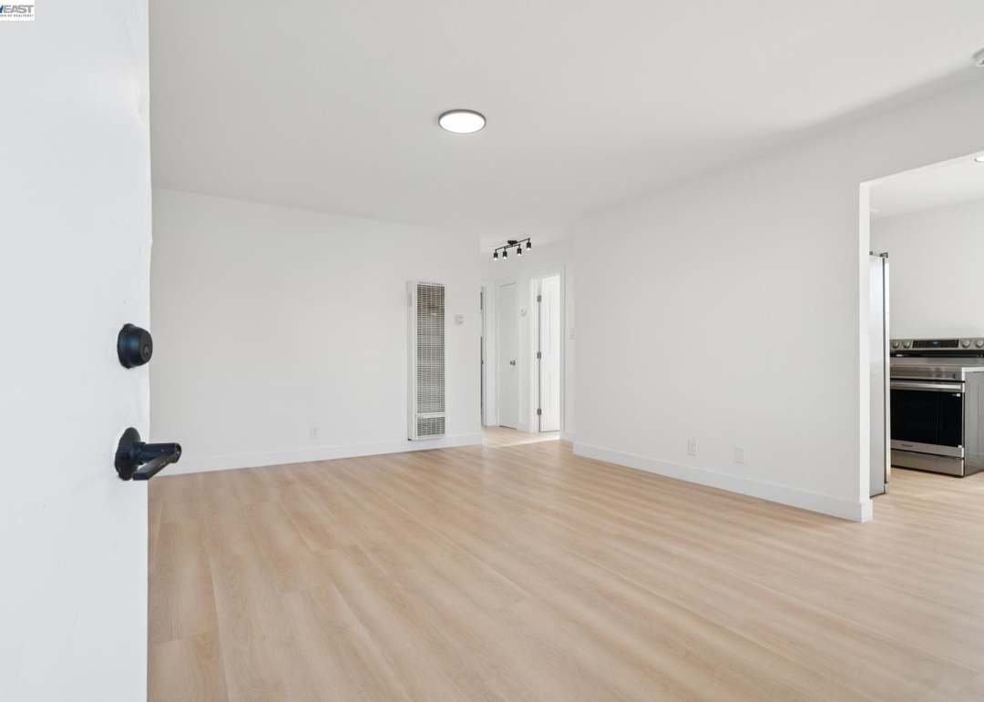 417 S 25th St #419 - Photo 6 of 18