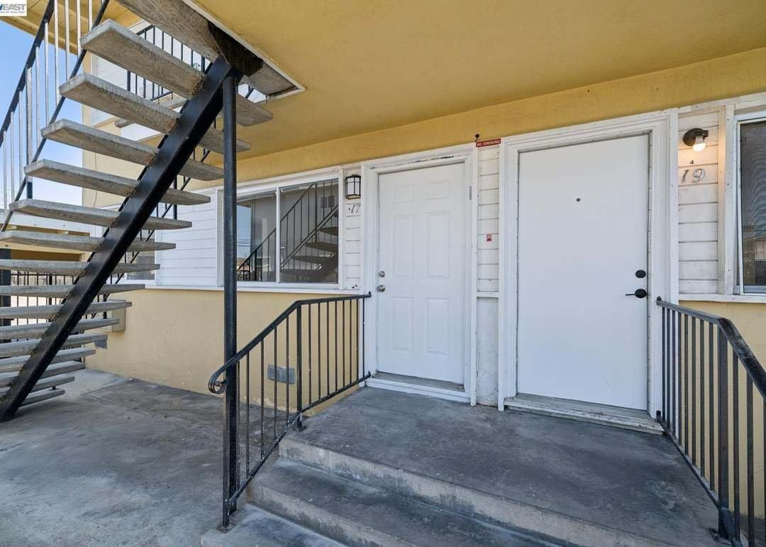 417 S 25th St #423 - Photo 4 of 12