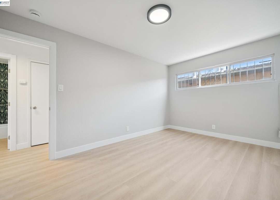417 S 25th St #423 - Photo 6 of 12