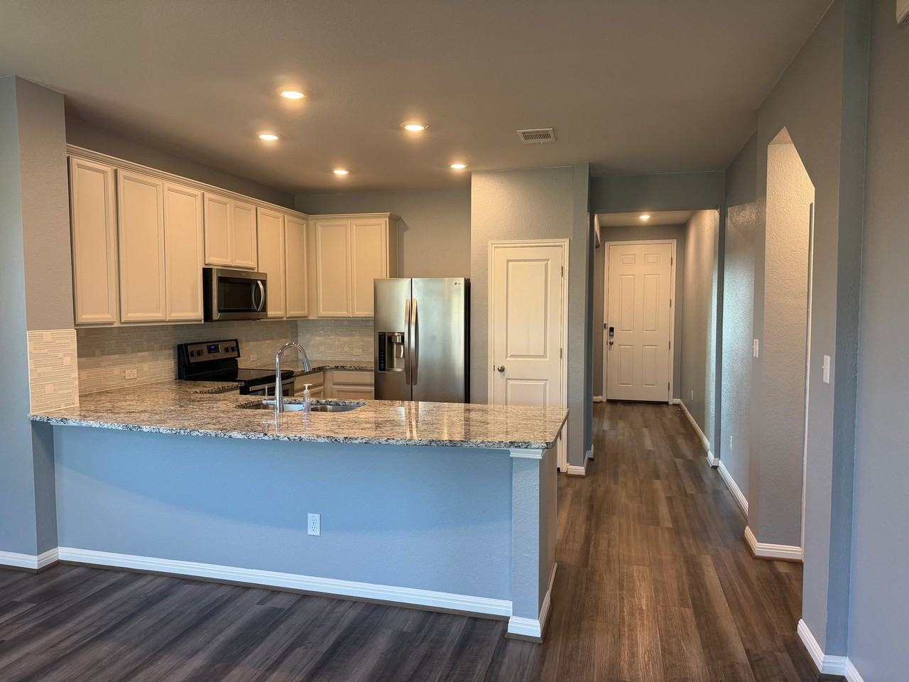 18901 Scoria Dr - Photo 4 of 20