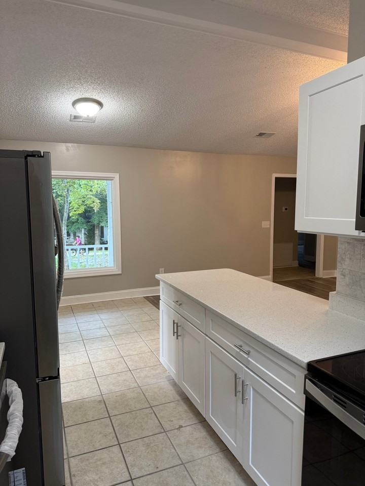 58 Saint Albans Rd - Photo 2 of 15