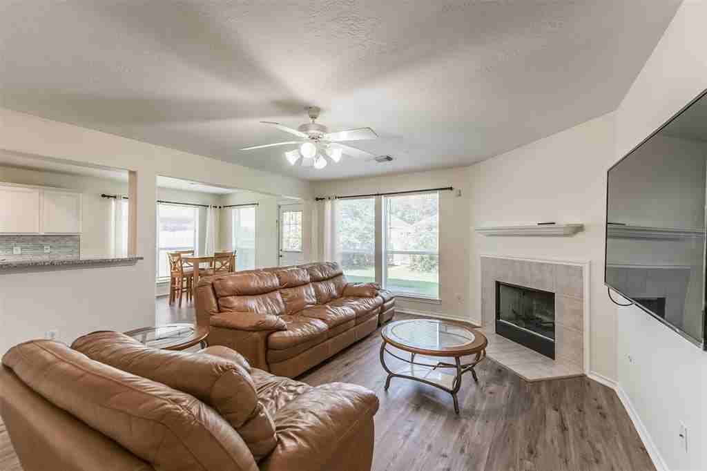 4114 Caneshaw Dr - Photo 4 of 14