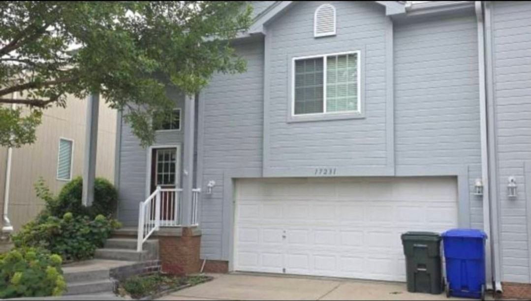 17231 Manderson St - Photo 3 of 11
