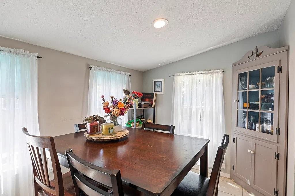 51 Anderson Ave - Photo 6 of 17