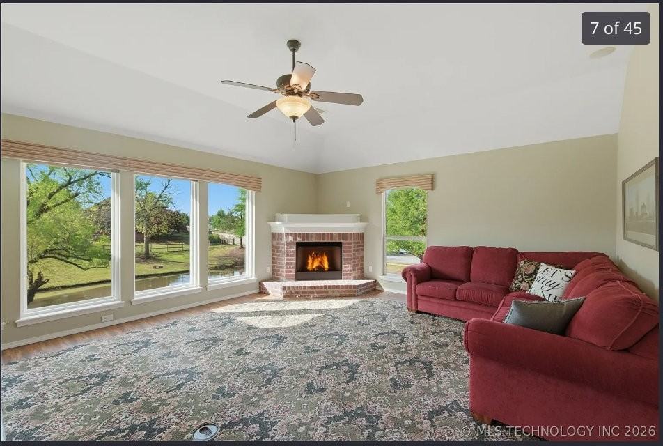 745 W Helena St #1 - Photo 5 of 20