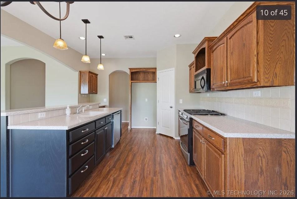 745 W Helena St #1 - Photo 7 of 20