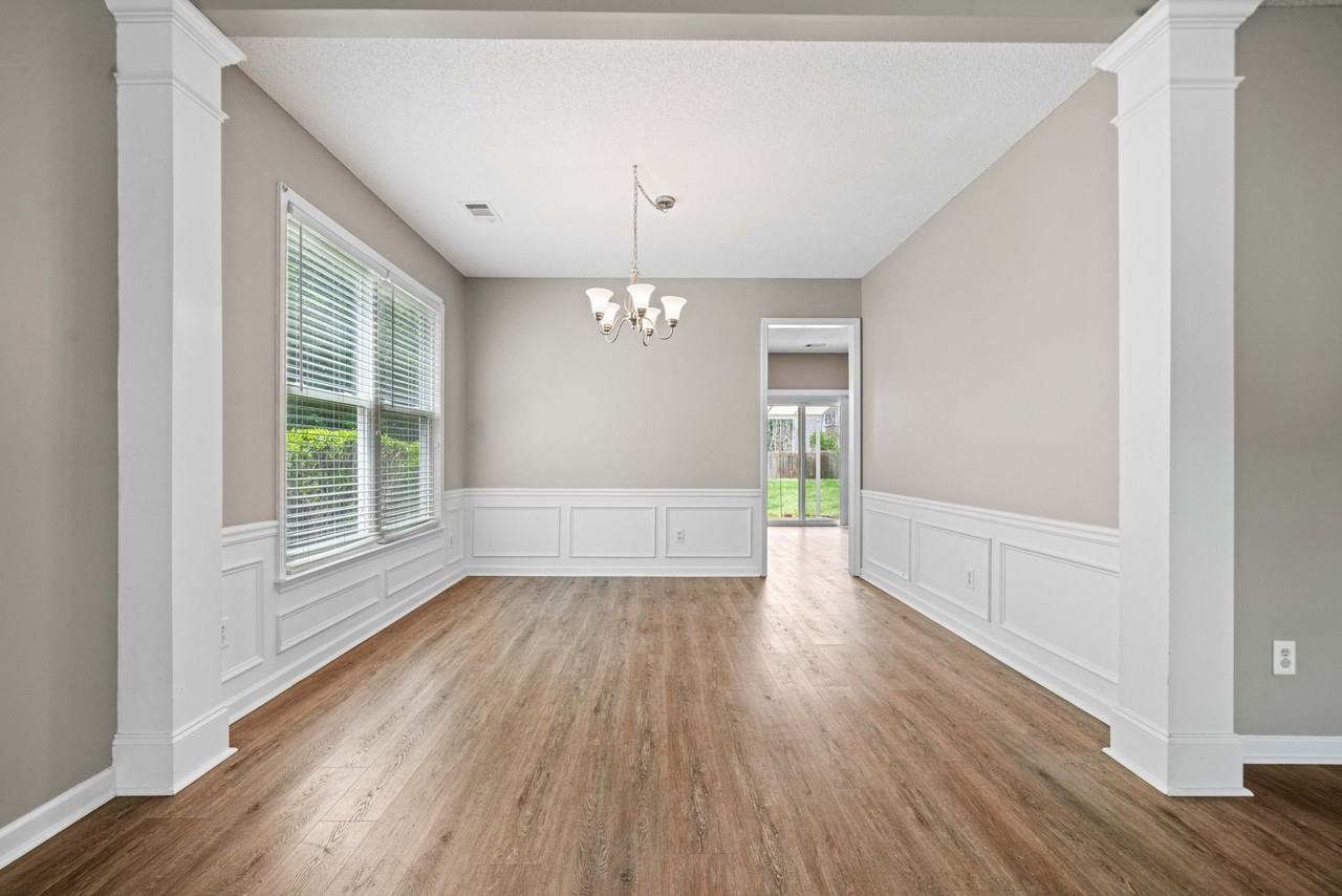 495 Stambridge Ct - Photo 2 of 18