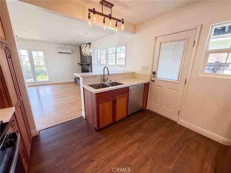 14944 Dunton Drive - Photo 6 of 10