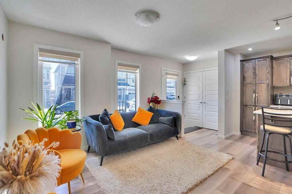 60 Cityside Grove Ne - Photo 3 of 24