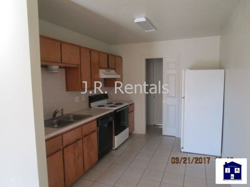 1201 Ritter St #B - Photo 4 of 15