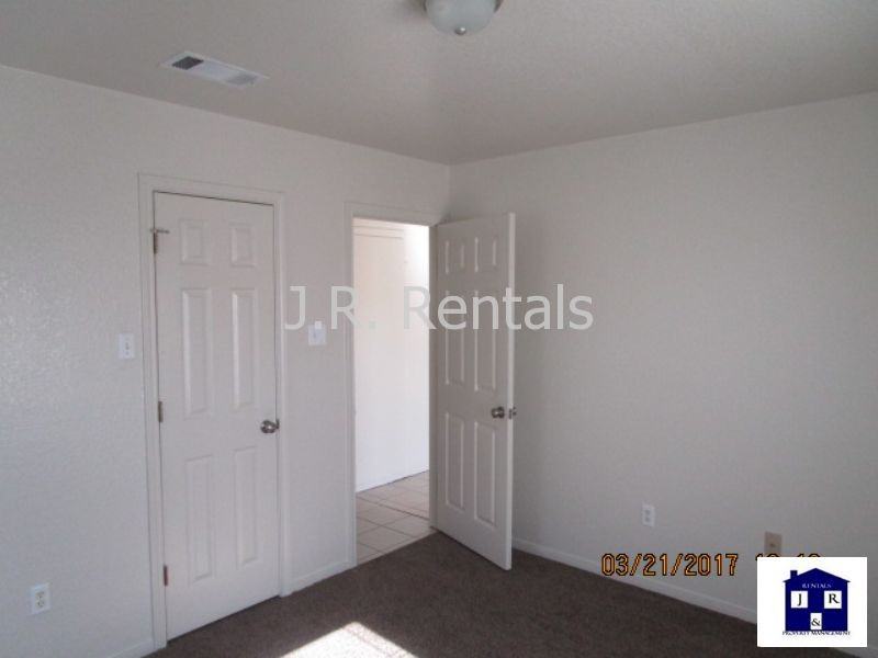 1201 Ritter St #B - Photo 6 of 15