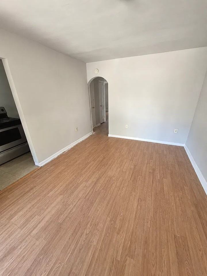 2336 S Ithan St #NA - Photo 2 of 14