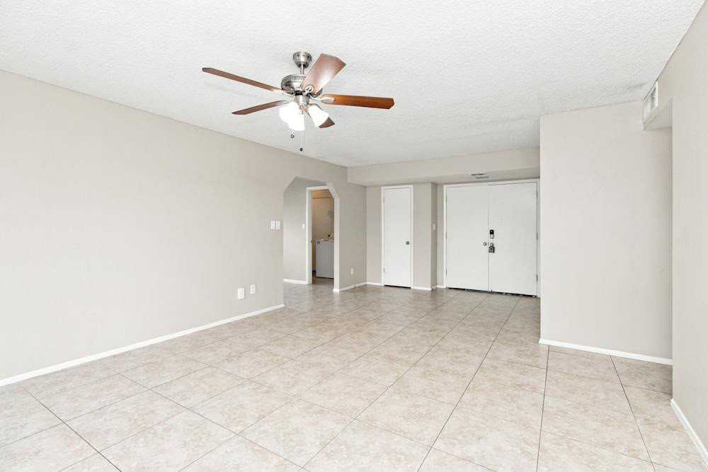 3509 Sw 25th Ter #NA - Photo 3 of 3