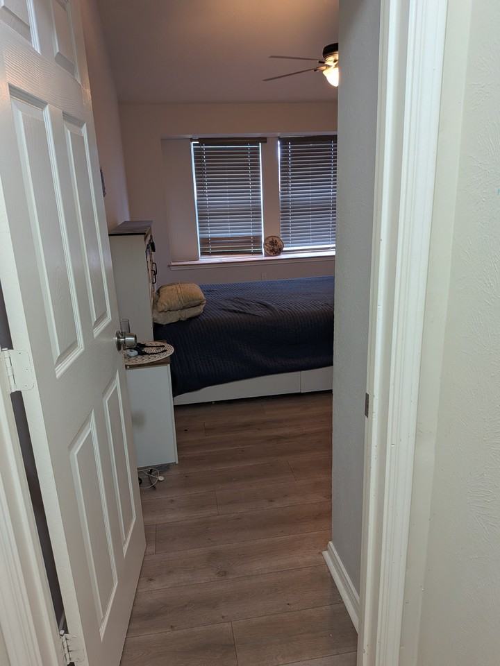 1819 Barretts Glen Dr #NA - Photo 2 of 17