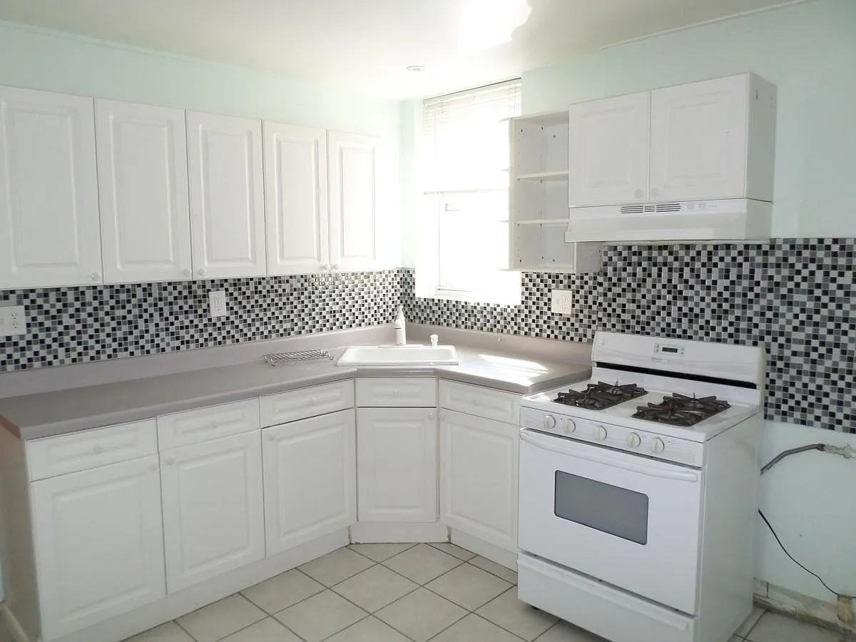 1101 43rd Street #1 - Photo 2 of 12