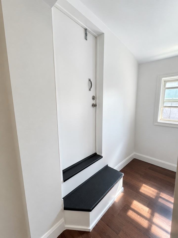 1713a Saint Clair Avenue West - Photo 5 of 15