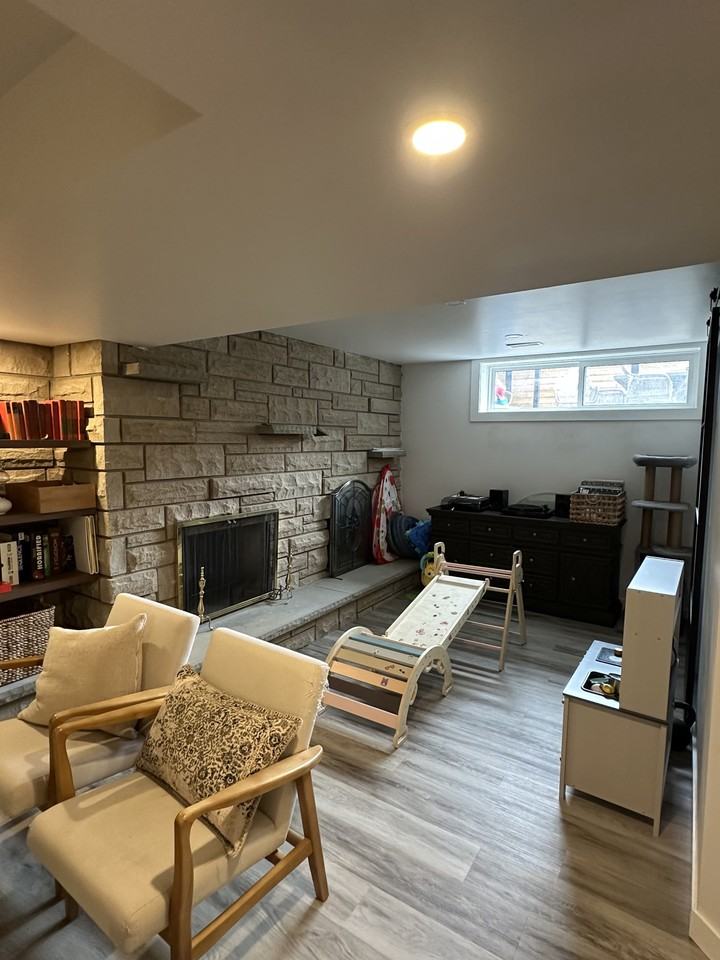 1806 Kilborn Avenue #B - Photo 5 of 11