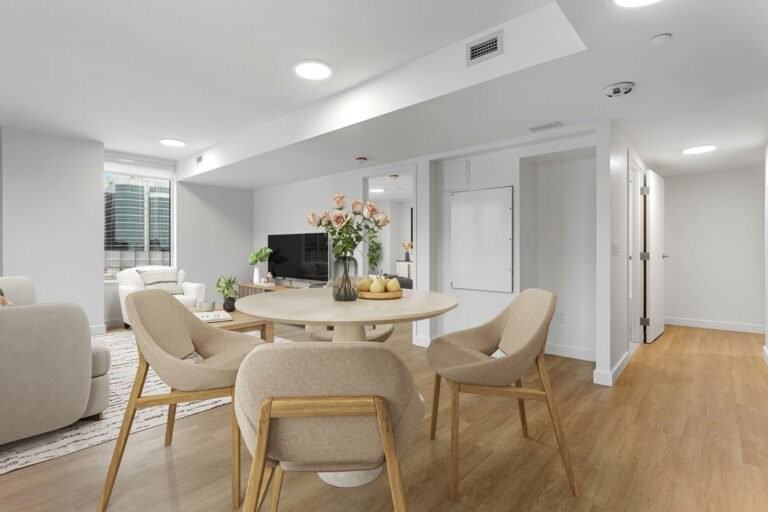 820 Gladstone Ave - Photo 3 of 3