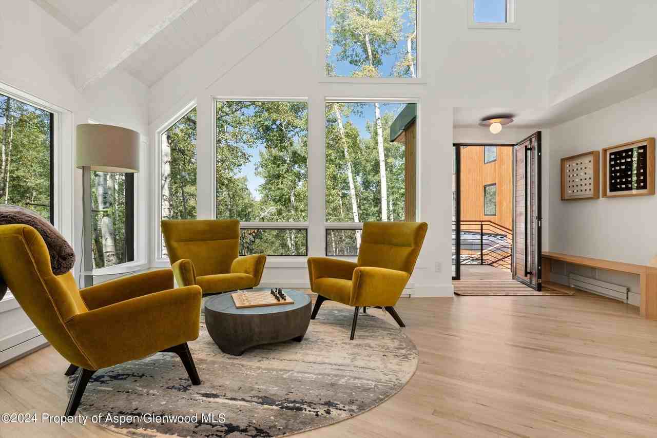 50 Deer Ln - Photo 5 of 34