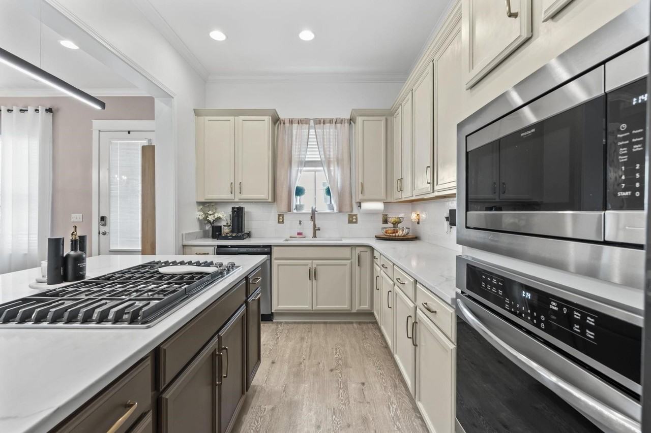 853 Filliman Aly #F - Photo 6 of 36