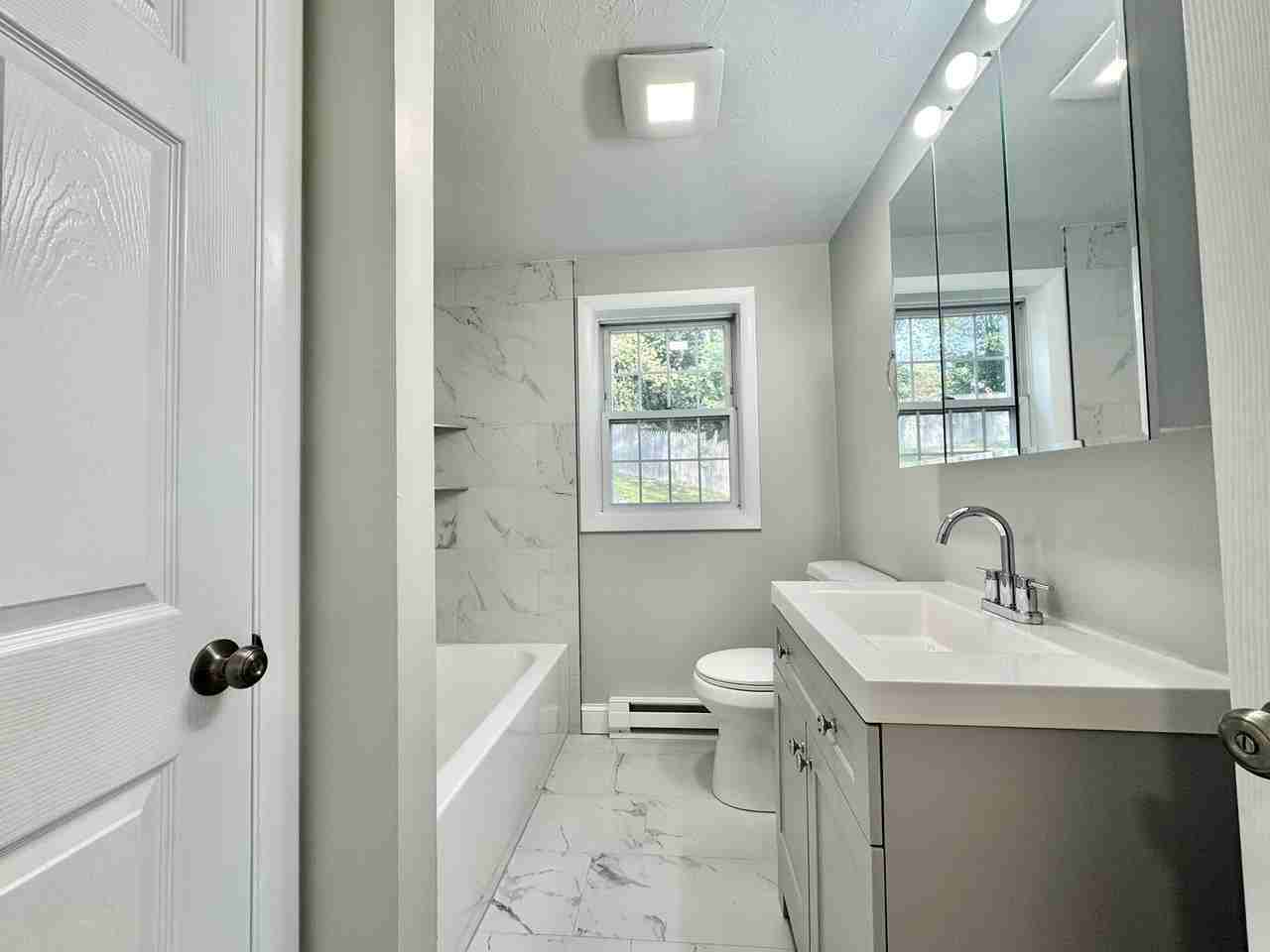 29 Boylston St #1 - Photo 6 of 29