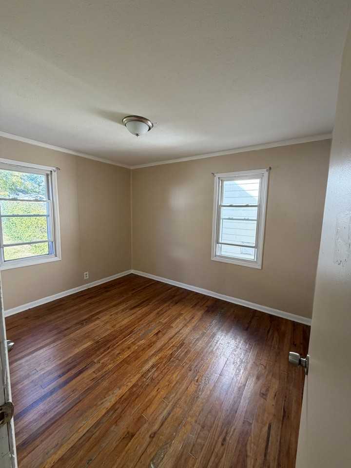 21303 Raymond St #1 - Photo 4 of 18