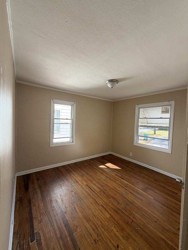 21303 Raymond St #1 - Photo 6 of 18