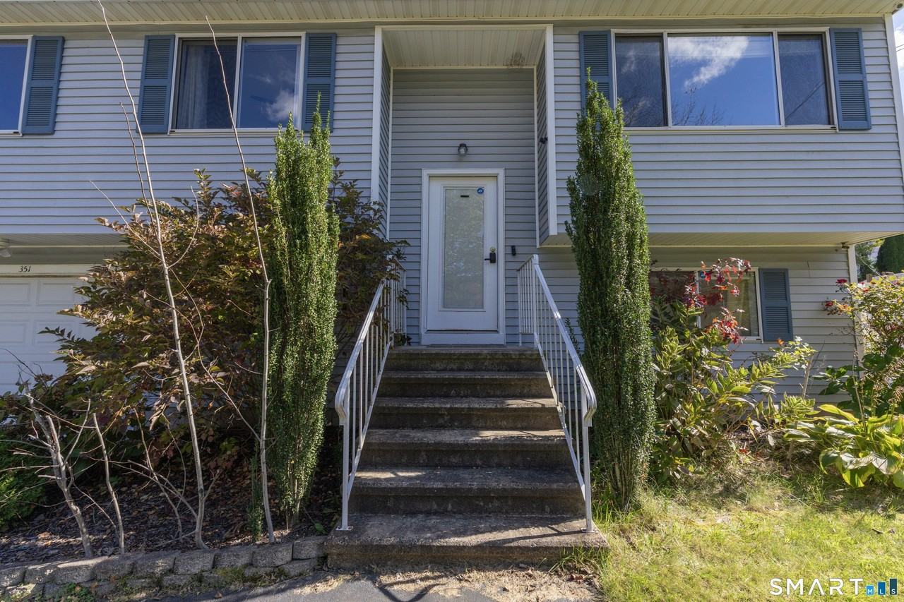 351 Bradley St - Photo 2 of 22