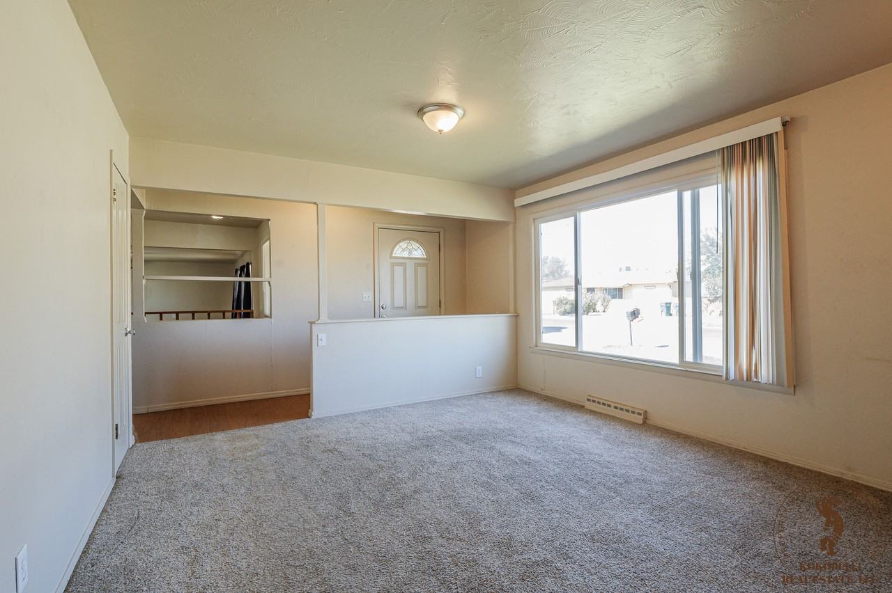 2921 Ronda Lee Rd #1 - Photo 4 of 50