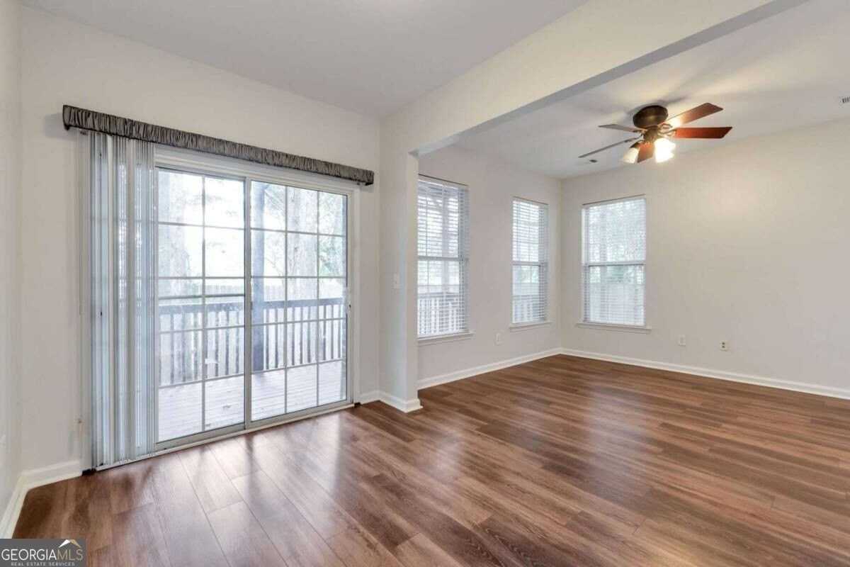 2191 Dillard Xing - Photo 5 of 15