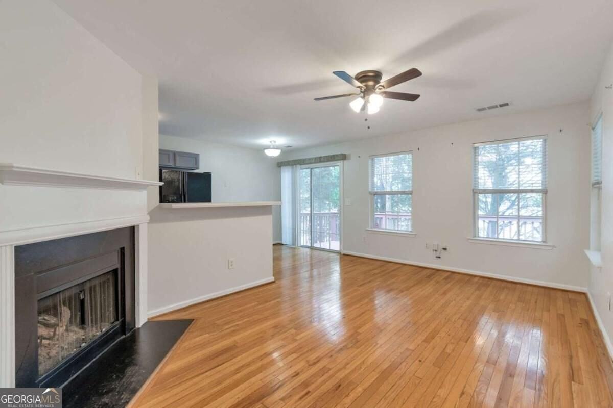 2191 Dillard Xing - Photo 7 of 15