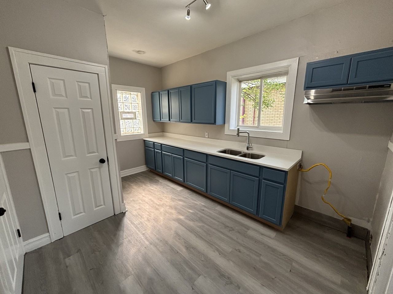 321 Roosevelt St #1 - Photo 7 of 20