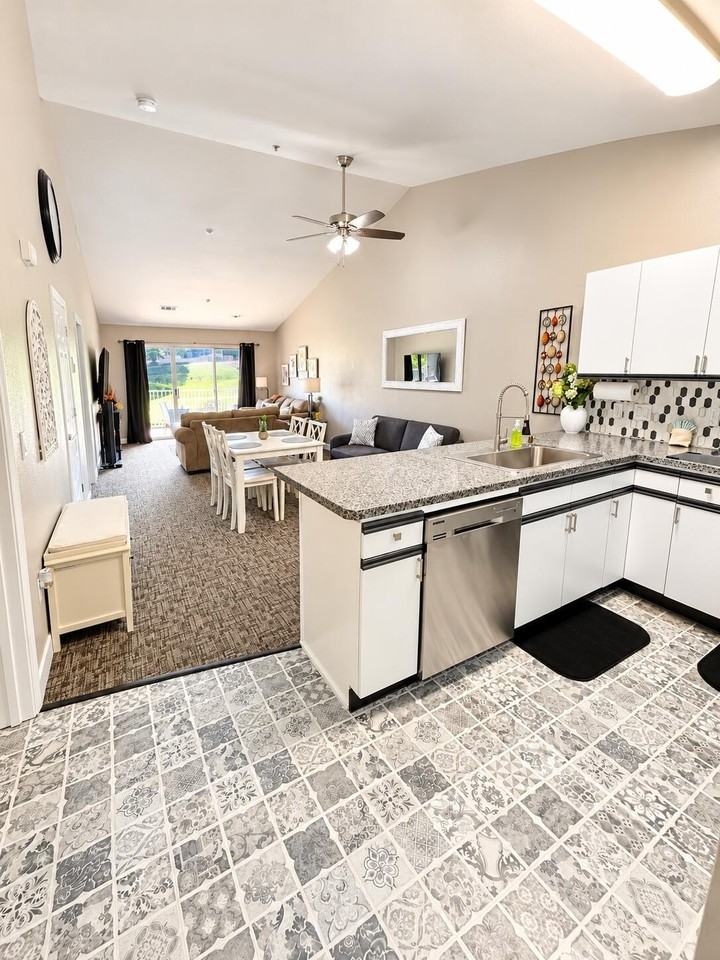 31 Golfshores Dr #18 - Photo 5 of 18
