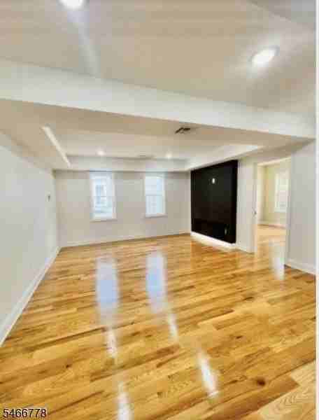 189 Ashland Ave #2 - Photo 4 of 12