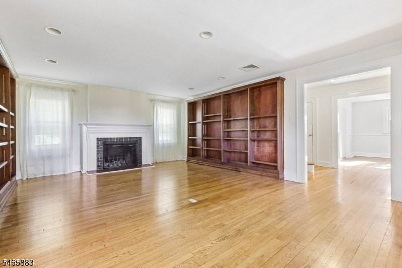 147 Glen Ave - Photo 6 of 37