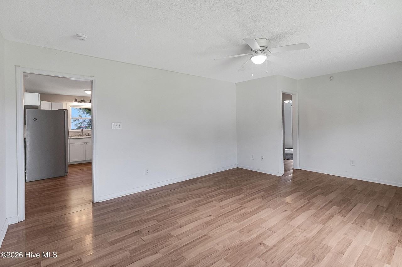 109 Milestone Ct - Photo 5 of 24