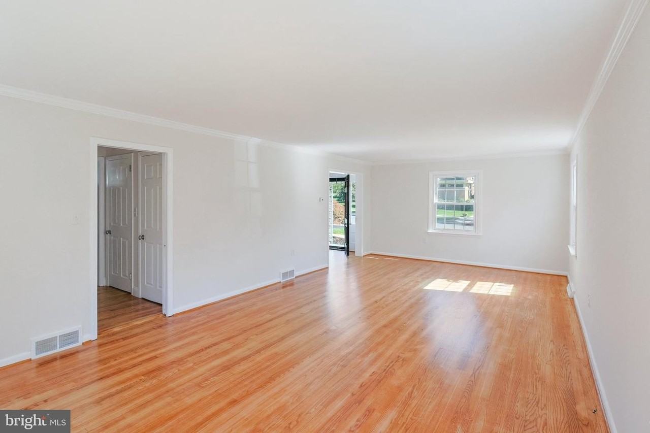 731 Halstead Rd - Photo 6 of 21