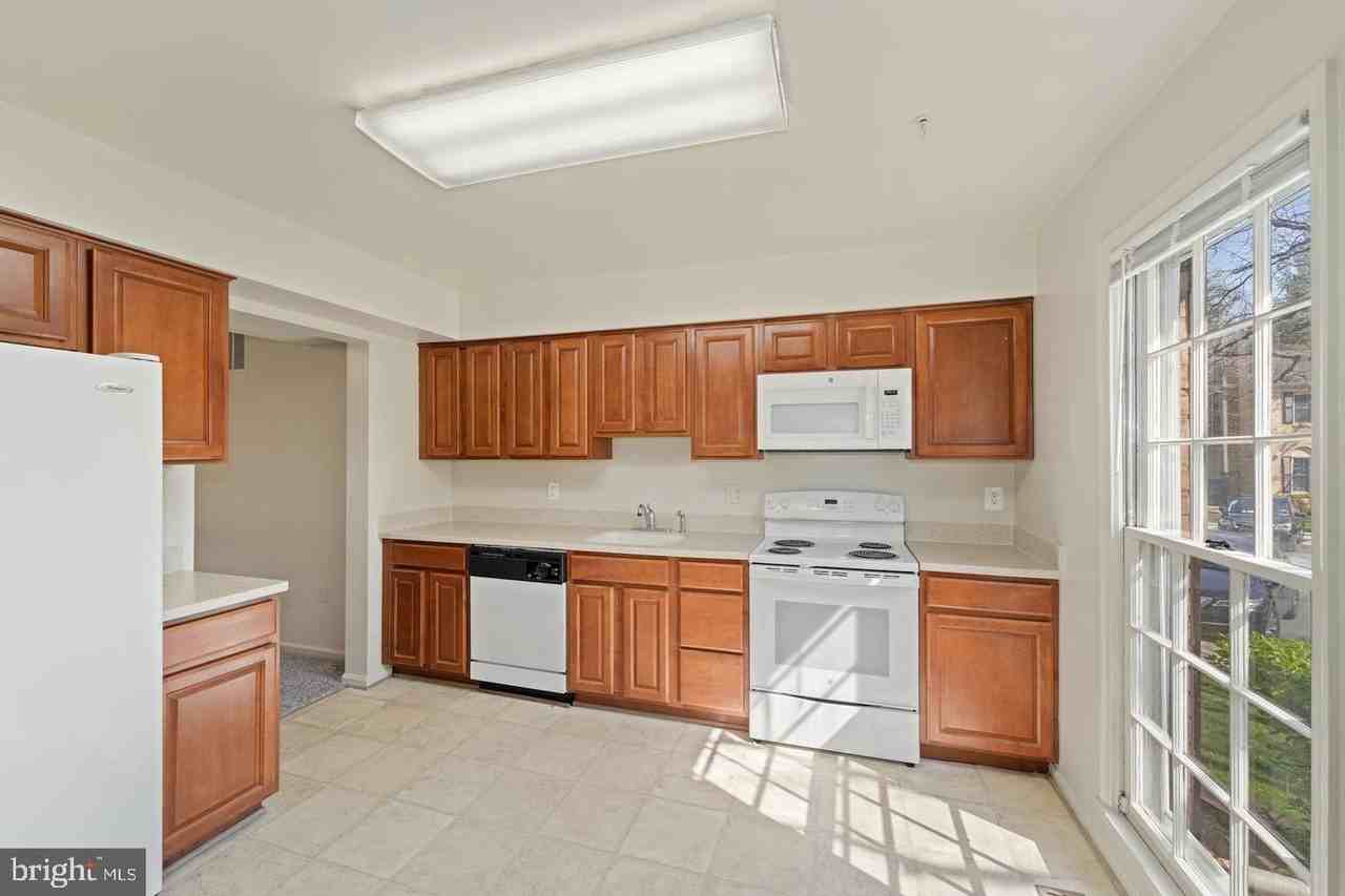 11950 Bargate Ct - Photo 2 of 21