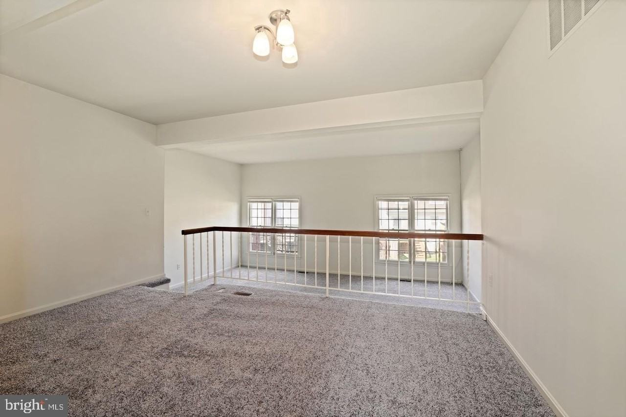 11950 Bargate Ct - Photo 4 of 21