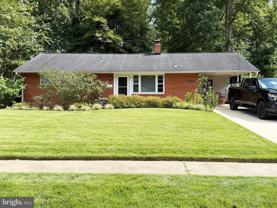 5618 Inverchapel Rd - Photo 1 of 1