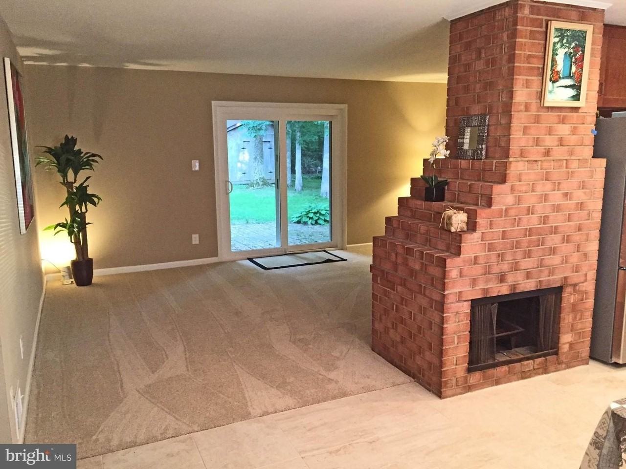 5618 Inverchapel Rd - Photo 2 of 13