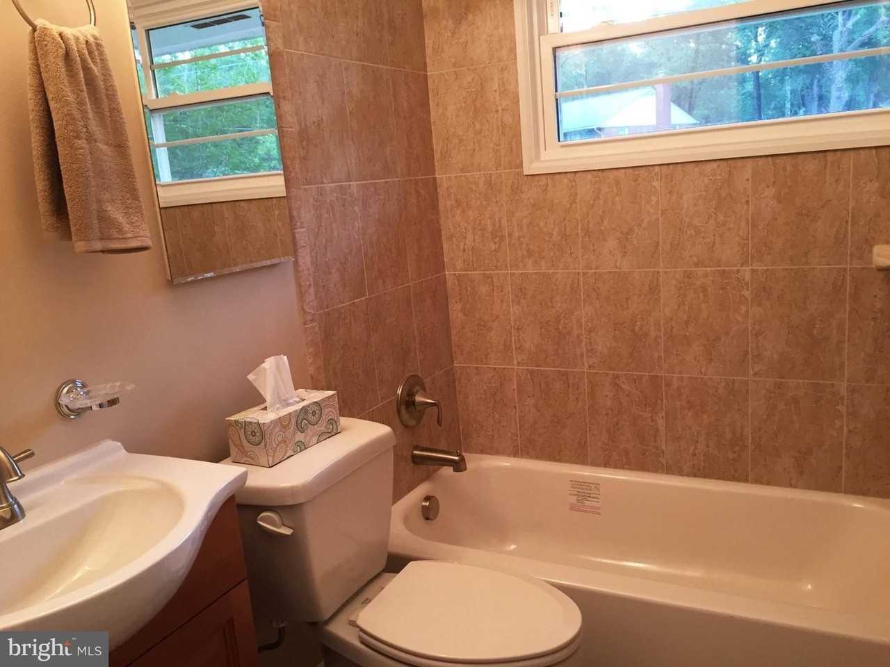 5618 Inverchapel Rd - Photo 7 of 13