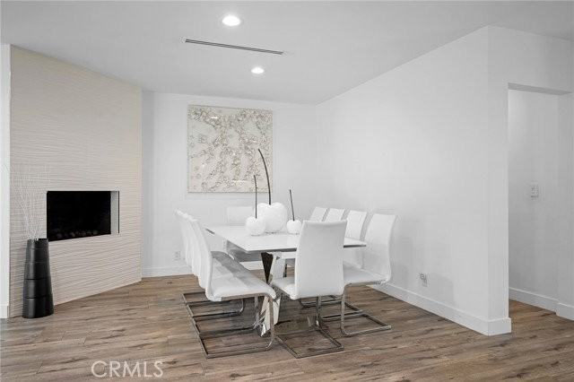 7078 Park Manor Ave - Photo 6 of 8
