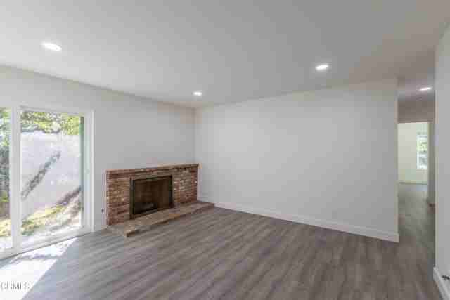 130 Peterson Ave - Photo 5 of 8