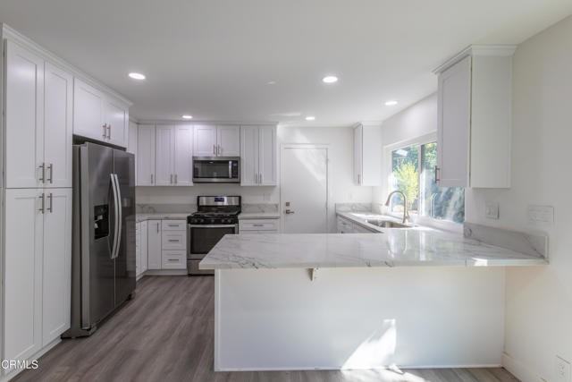 130 Peterson Ave - Photo 7 of 8