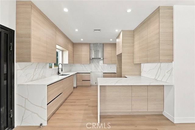 10904 Tujunga Canyon Blvd - Photo 4 of 7